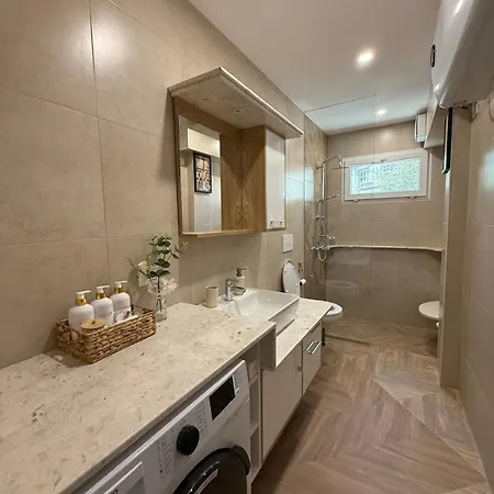 Lemon Garden Cozy 2br Private Garden Center * Tirana