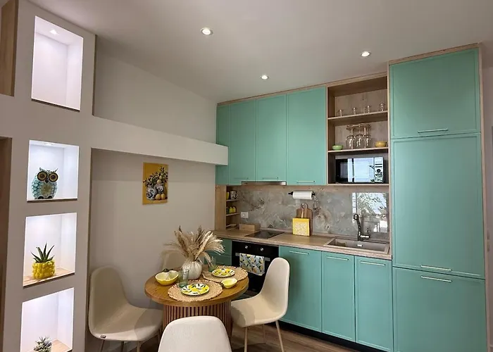 Lemon Garden Cozy 2br Private Garden Center Διαμέρισμα *