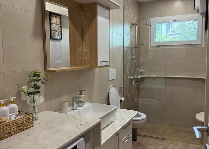 Lemon Garden Cozy 2br Private Garden Center 公寓 *