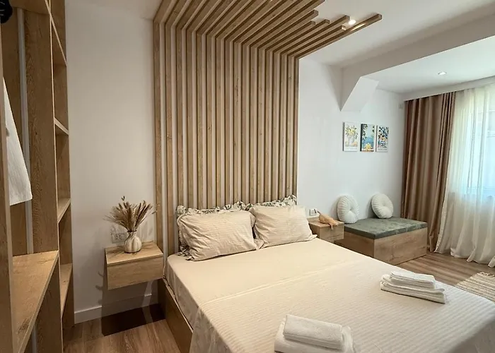 Lemon Garden Cozy 2br Private Garden Center 地拉那